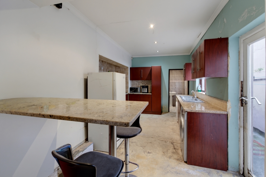3 Bedroom Property for Sale in Zonnebloem Western Cape